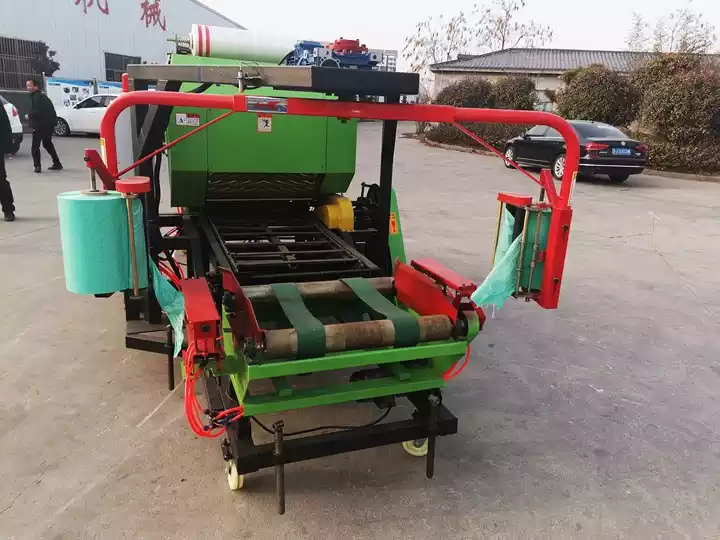 silage baler and wrapper machine